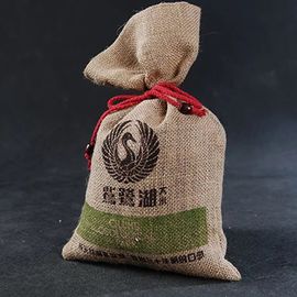 Trung Quốc Tái sử dụng bông dây rút túi số lượng lớn / kinh tế đồng bằng vải dây kéo túi nhà cung cấp